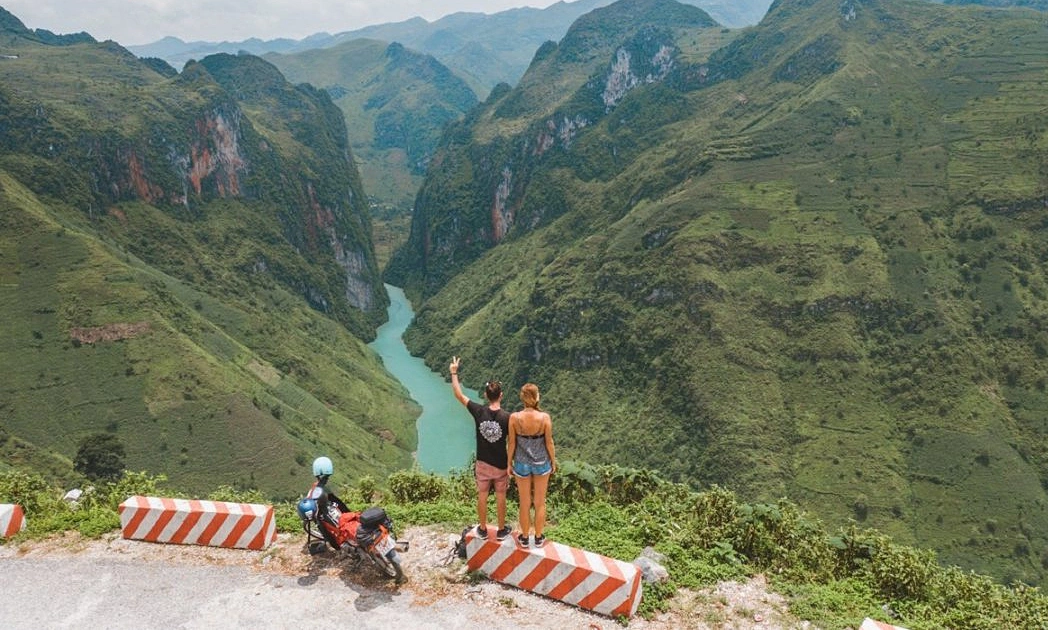 Easy Rider vs tự lái: Ai phù hợp với bạn hơn?