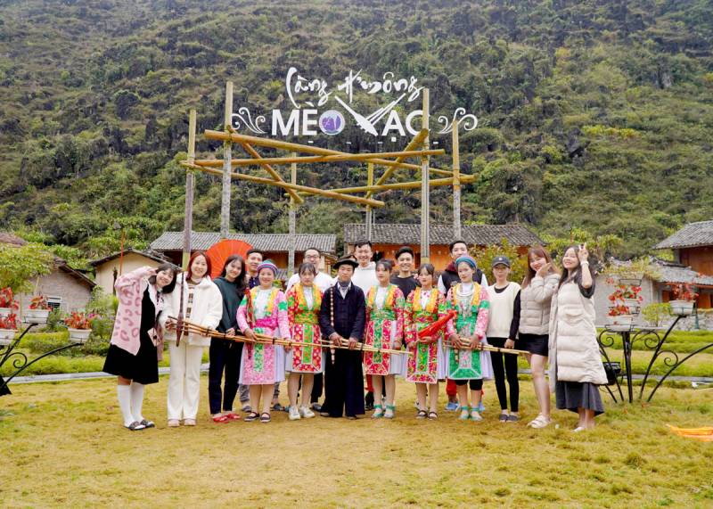 Tự lái Hà Giang có tiết kiệm thời gian hơn đi tour không?