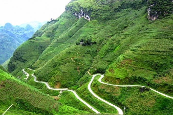 Review tour Hà Giang bằng xe máy tự túc vs đi tour: Trải nghiệm khác nhau thế nào?