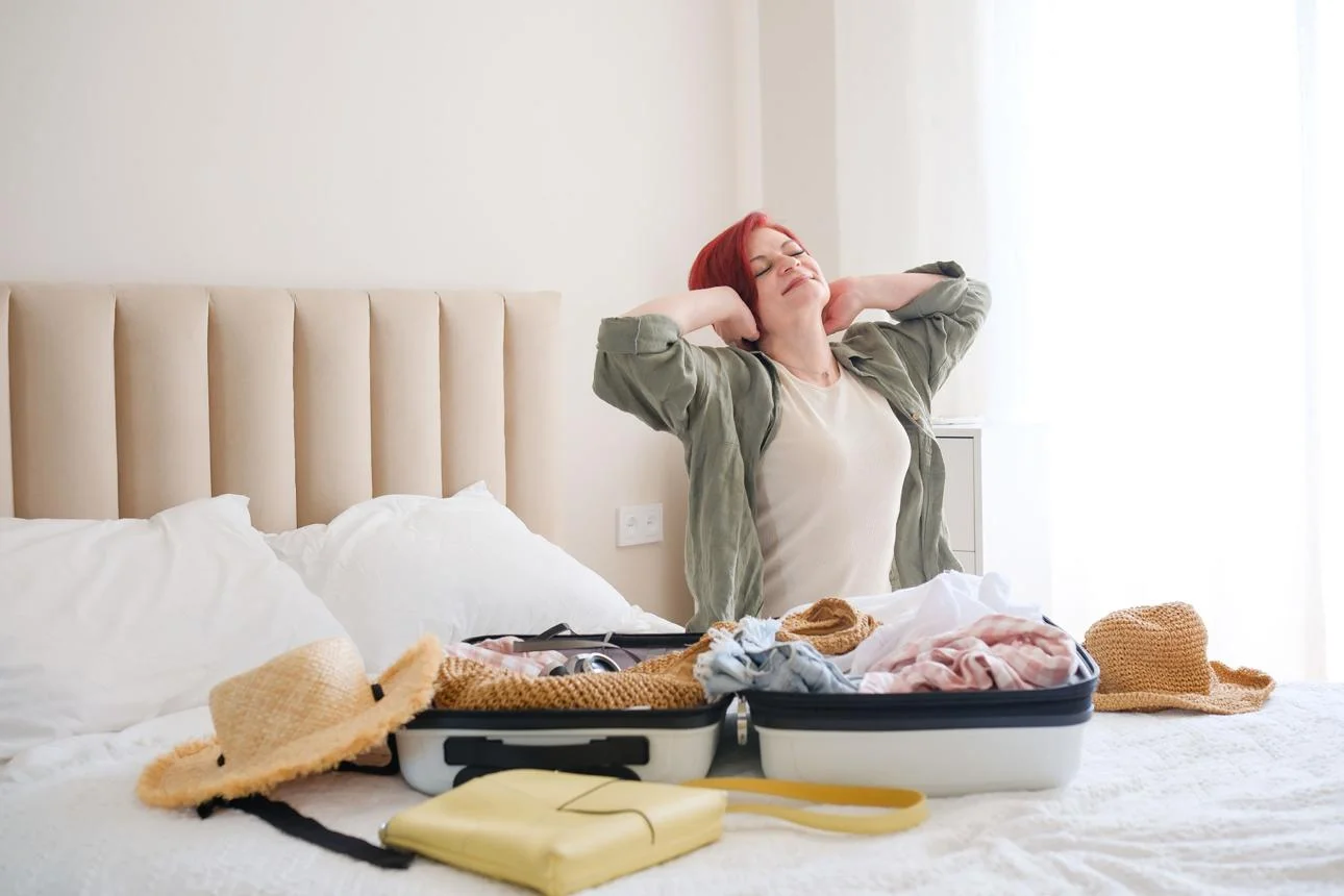 Áo giữ nhiệt, áo chắn gió, khăn cổ và găng tay cần mang khi đi Hà Giang mùa lạnh