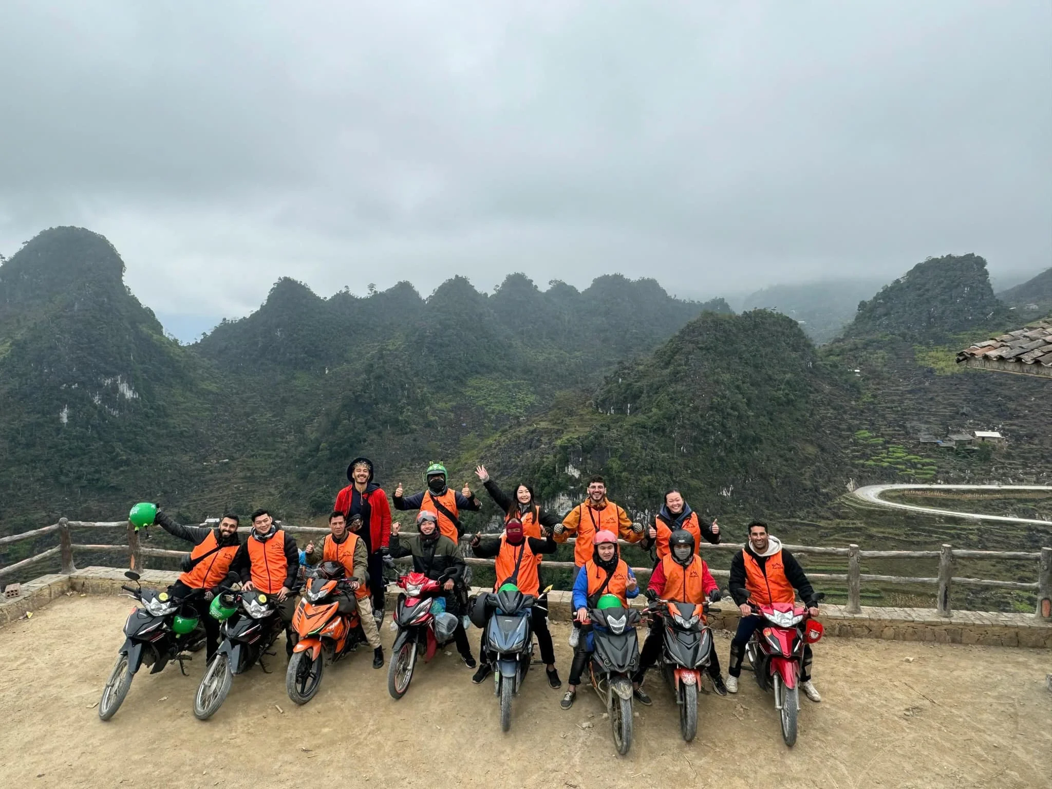 Những ai có thể tự lái xe máy đi hà giang