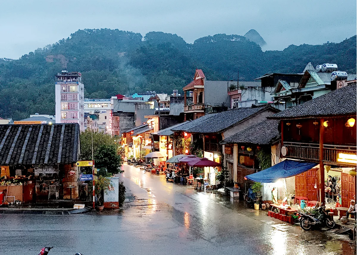 Phố Cổ Đồng Văn Điểm Đến Không Nên Bỏ Lỡ