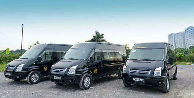 Thuê xe 16 chỗ Hà Nội đi cưới hỏi đưa đón họ hàng đúng giờ